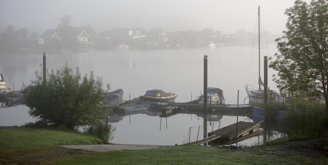 Mooi Huisje Aan De Maas Villa Andel Luaran gambar